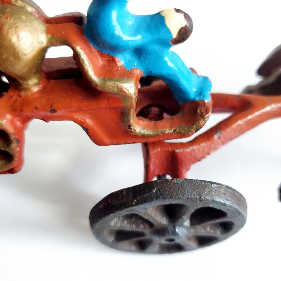Vintage Cast Iron Horse Drawn Fire Engine Toy - Picture 7 of 16